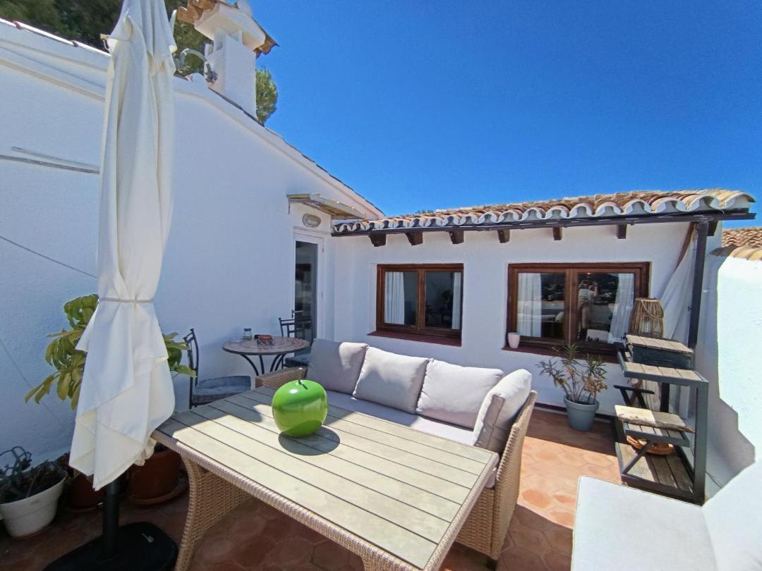 Atico-Penthouse En Moraira Con Vistas Al Mar Apartment Teulada Bagian luar foto